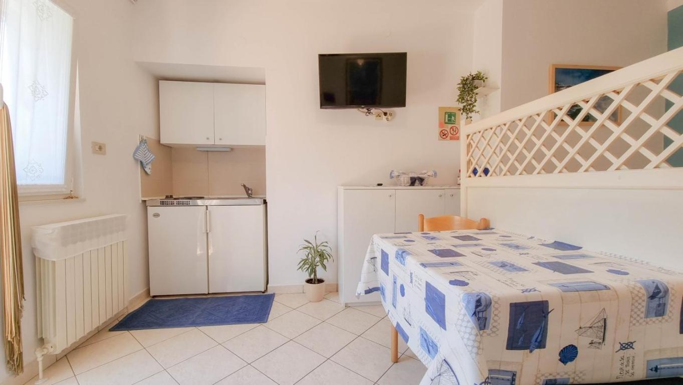 Alma One Lejlighed Novigrad Istria Eksteriør billede