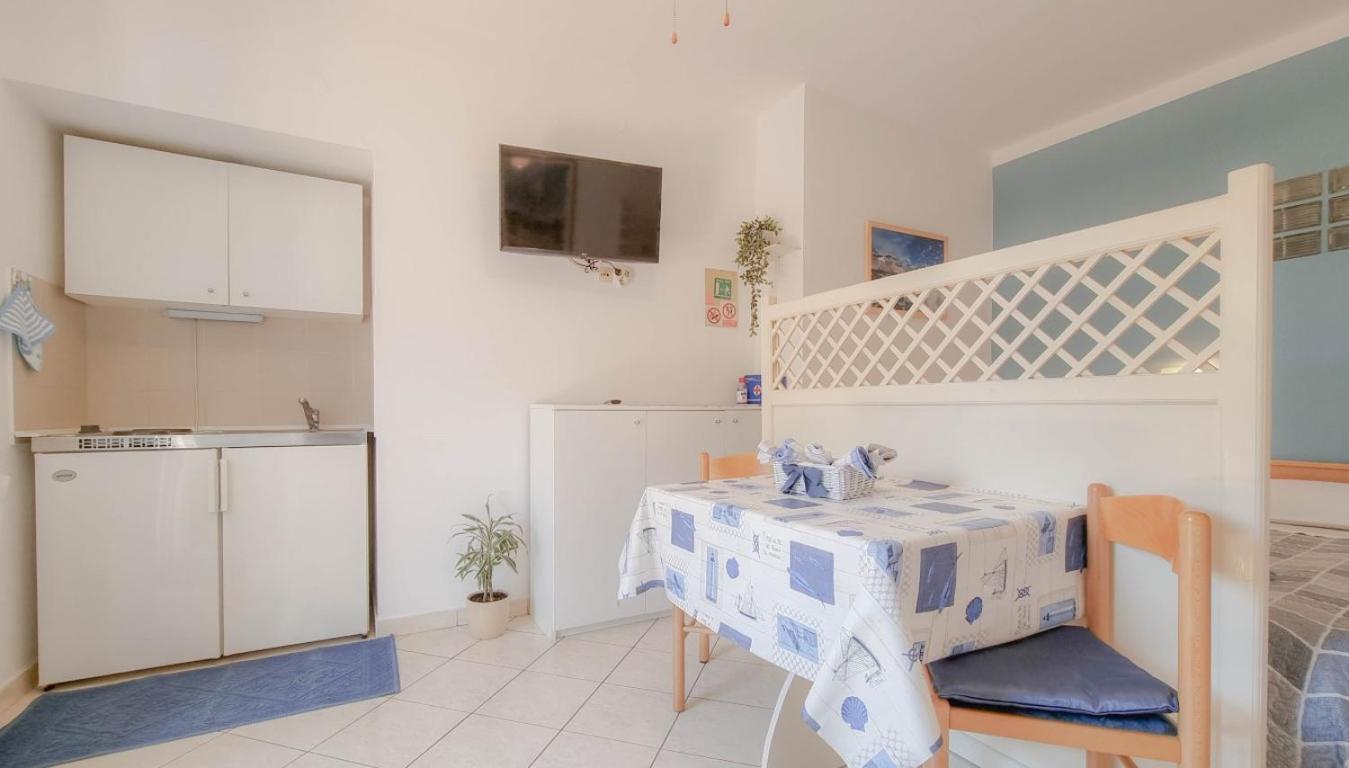 Alma One Lejlighed Novigrad Istria Eksteriør billede